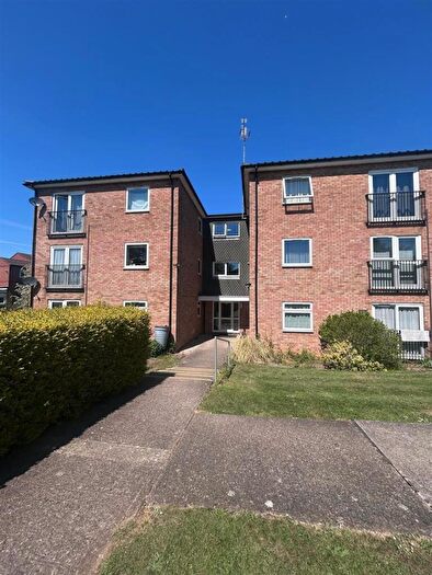 1 Bedroom Flat To Rent In Chatsworth Court, Stevenage, SG2