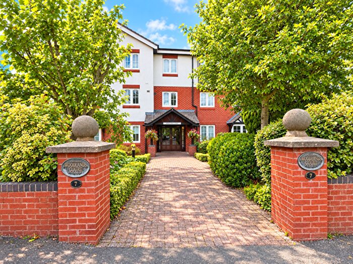1 Bedroom Flat To Rent In Avenue Rd, N14