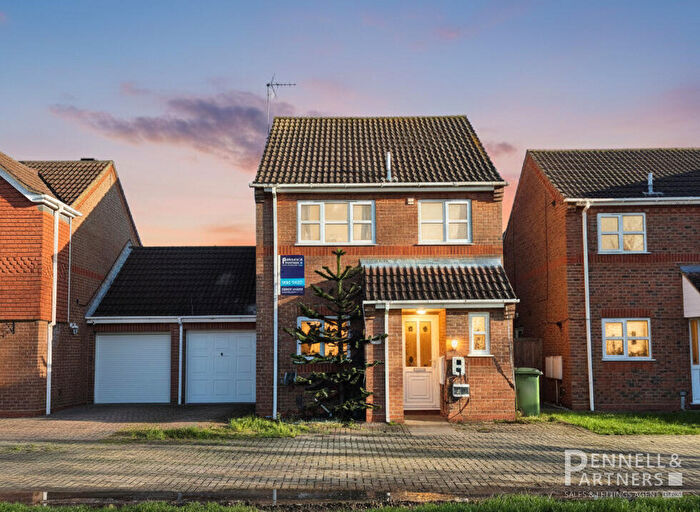 3 Bedroom Detached House For Sale In Viking Way, Whittlesey, Peterborough, PE7