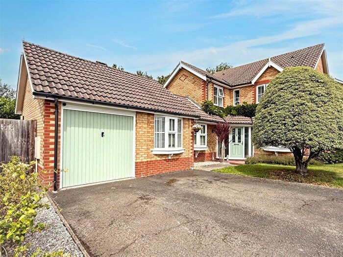 4 Bedroom Detached House For Sale In Darent Close, Stone Cross, Pevensey, BN24