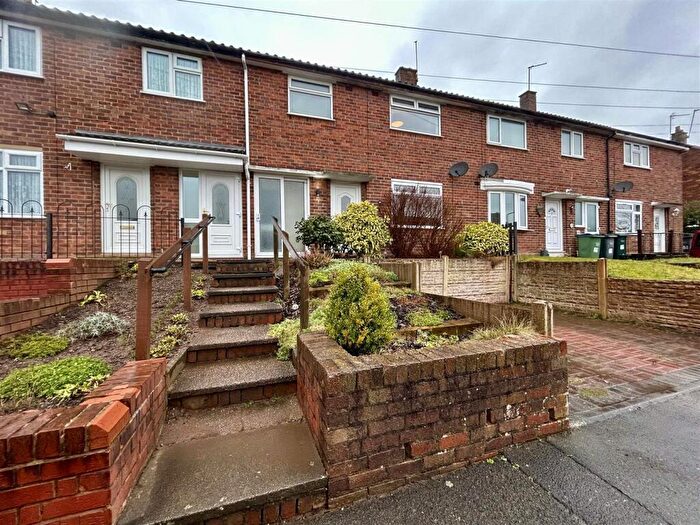 3 Bedroom House To Rent In Harvington Road, Oldbury, B68