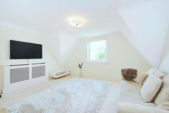 2 Bedroom Flat To Rent In Carlton Hill, St John's Wood, NW8