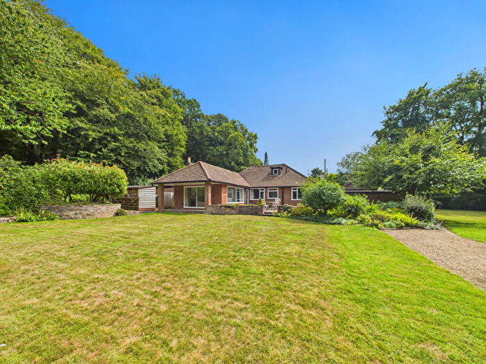 4 Bedroom Detached House For Sale In Chinnor Hill, Chinnor, Oxfordshire, OX39