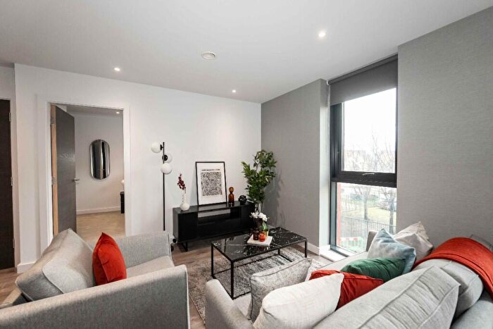 2 Bedroom Flat To Rent In Millers Place Heaps Mill, Liverpool, Merseyside, L1