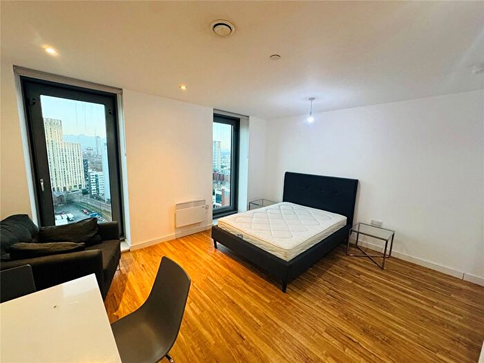 1 Bedroom Flat To Rent In Michigan Point Tower A, Michigan Avenue, Salford, Greater Manchester, M50