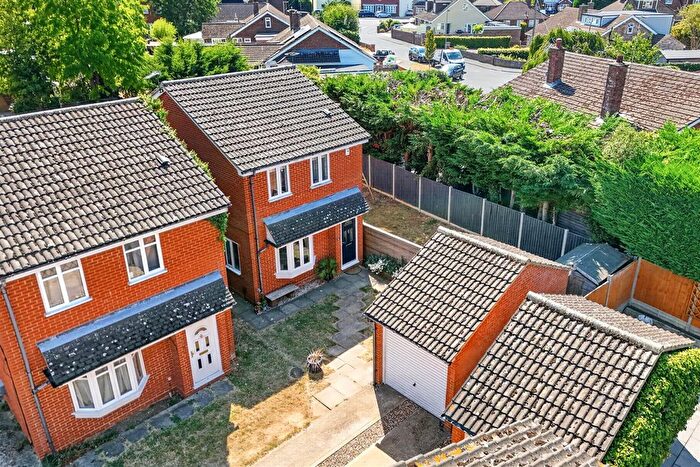 3 Bedroom Detached House For Sale In Ely Close, Flitwick, Bedford, MK45