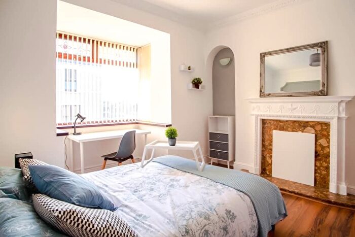 4 Bedroom Terraced House For Sale In North Hill Road, Swansea, SA1
