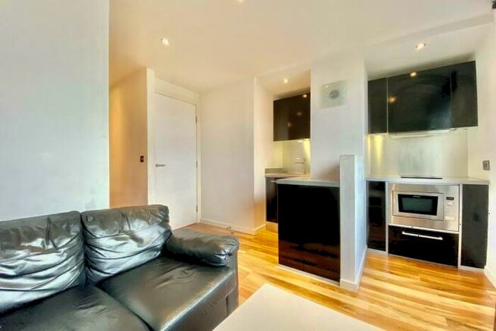 Studio To Rent In Wellington Street, Leeds, LS1