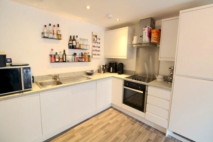 1 Bedroom Flat To Rent In John Street, Luton, LU1