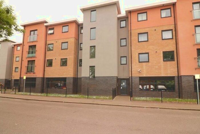 2 Bedroom Flat To Rent In Lansdowne Road, Tilbury, RM18