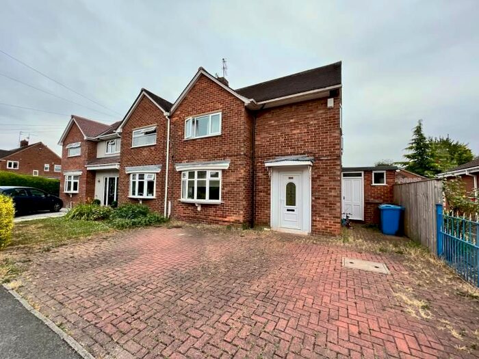 3 Bedroom Semi-Detached House To Rent In Ingleton Avenue, Hull, HU4
