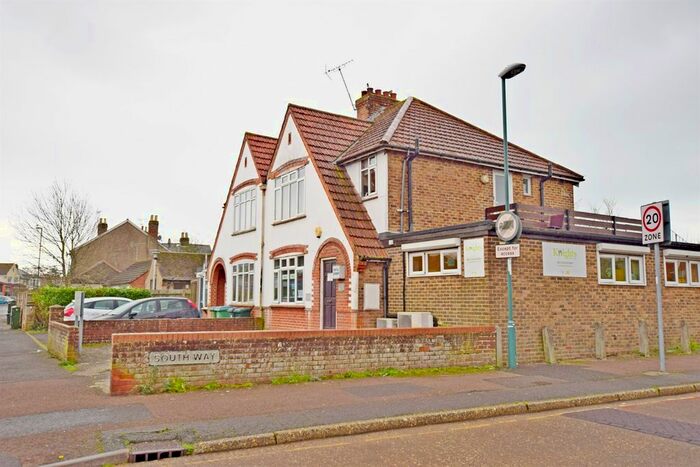 1 Bedroom Flat To Rent In Central Avenue, Bognor Regis, PO21