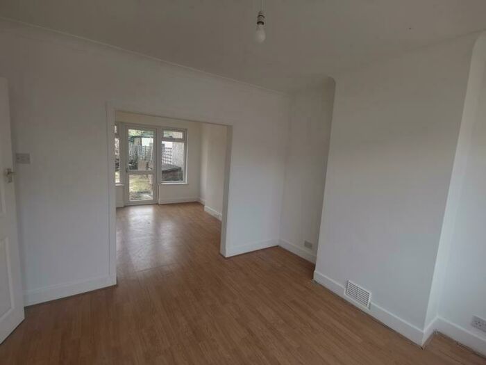 3 Bedroom Terraced House To Rent In Charlton Road, Edmonton, N9