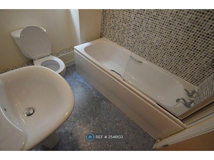 4 Bedroom Terraced House To Rent In Bold Street, Hulme, Manchester, M15