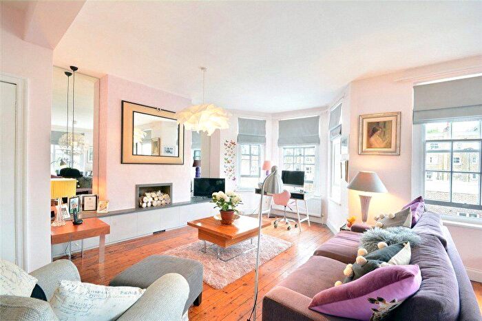 2 Bedroom Flat For Sale In Seymour Place, London, W1H