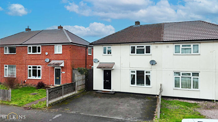 3 Bedroom Semi Detached House For Sale In Sutton Avenue, Tamworth, Staffordshire, B78