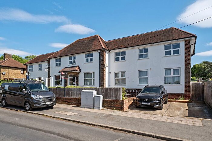2 Bedroom Flat For Sale In Churchdown, Bromley, BR1