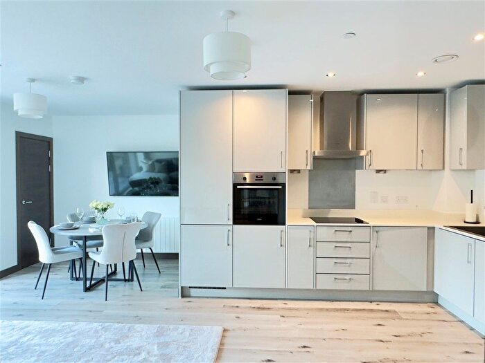 1 Bedroom Flat For Sale In Leander Heights, Mill Wood, Maidstone, Kent, ME14