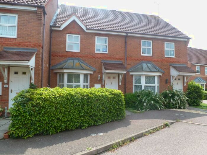 3 Bedroom House To Rent In Canalside, Old Stratford, Milton Keynes, MK19
