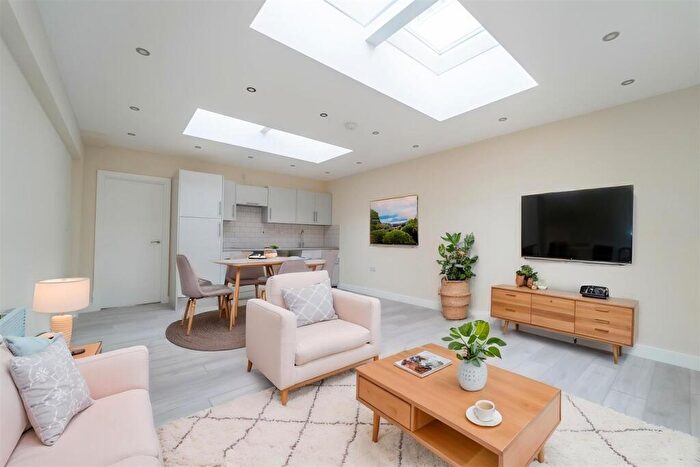 1 Bedroom Flat To Rent In Manchester Road, Burnley, BB11