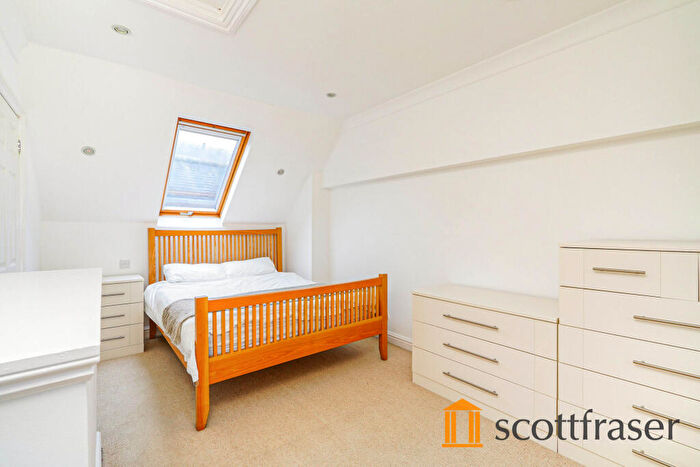 2 Bedroom Apartment To Rent In Old Station Yard, Abingdon, OX14
