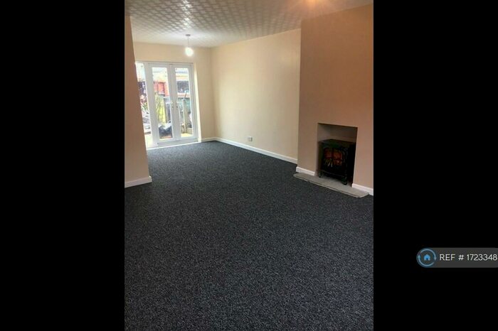 3 Bedroom Semi-Detached House To Rent In St. Peters Street, Chorley, PR6