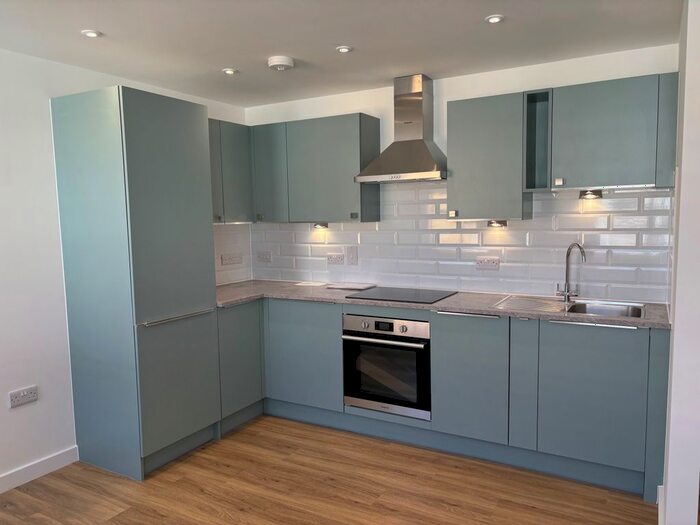 1 Bedroom Flat To Rent In Union Street, Newton Abbot, TQ12