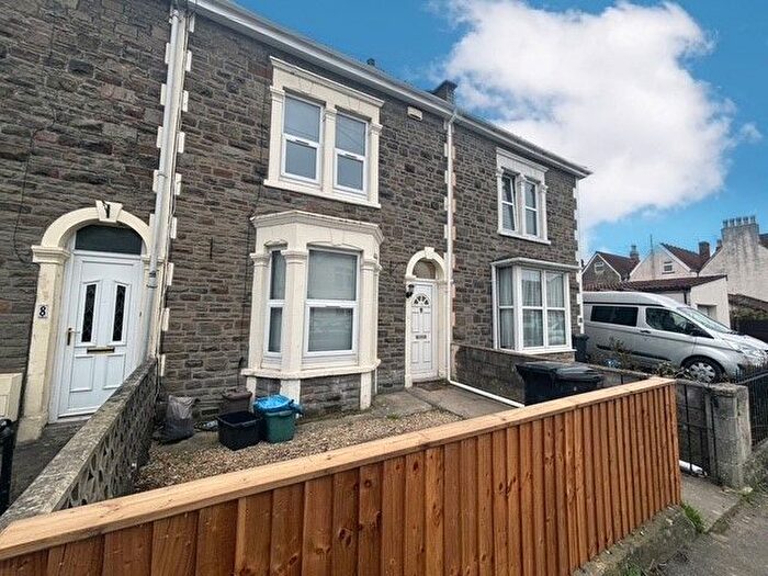 3 Bedroom Property To Rent In Forest Avenue, Bristol, BS16