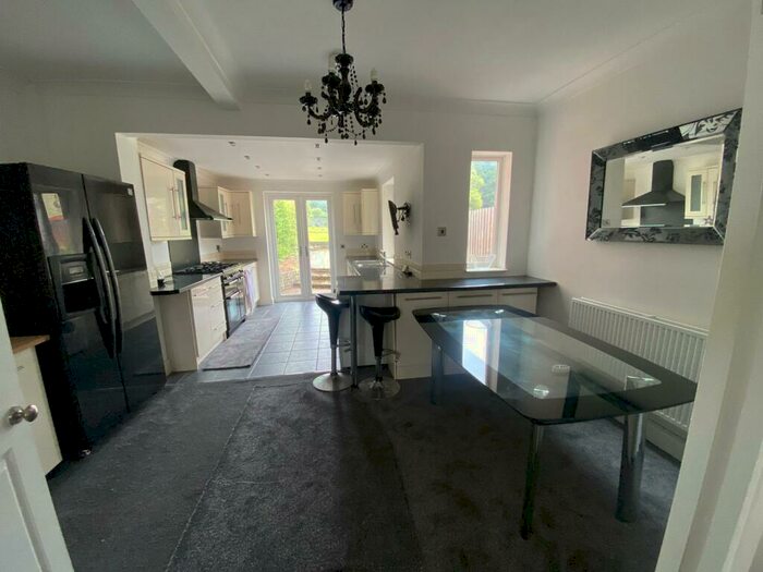 3 Bedroom Terraced House To Rent In Abbey Drive, Leicester, LE4