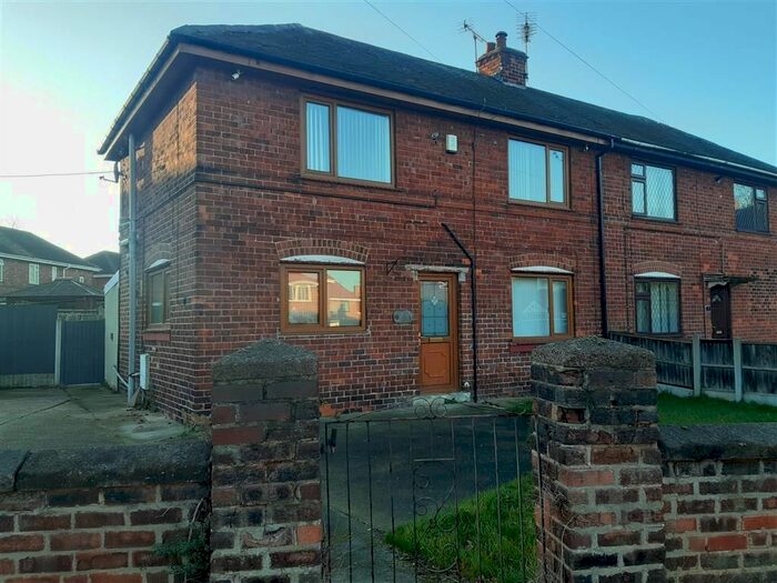 3 Bedroom Semi-Detached House To Rent In Milne Grove, Bircotes, Doncaster, DN11