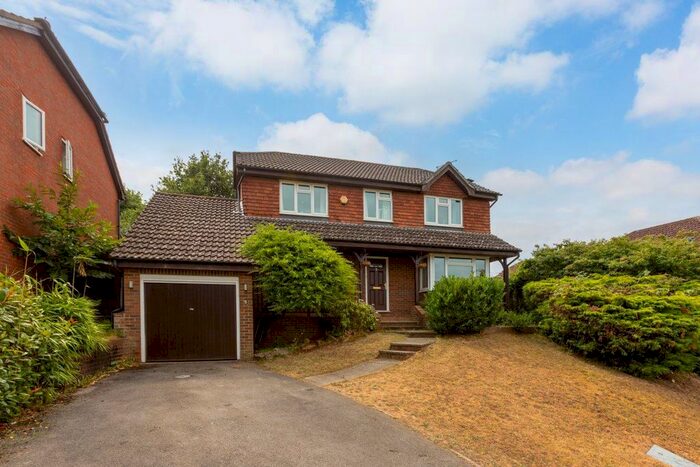 4 Bedroom Detached House To Rent In Griggs Way, Borough Green, Sevenoaks, TN15