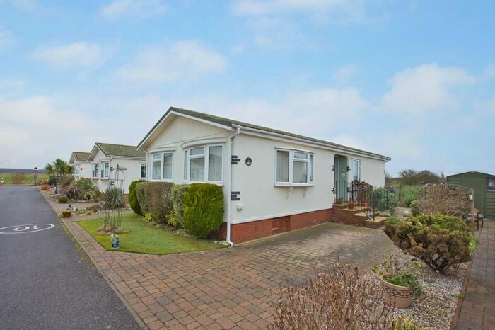 2 Bedroom Park Home For Sale In Golf Road, Deal, CT14