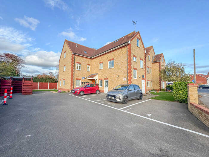 2 Bedroom Flat For Sale In Ashingdon Road, Rochford, SS4