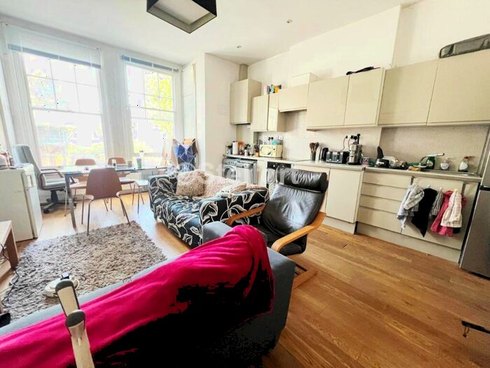 3 Bedroom Flat To Rent In Aberdeen Park, London, N5