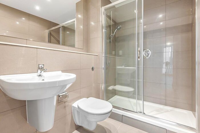 2 Bedroom Apartment To Rent In Royal Winchester House, Bracknell, RG12