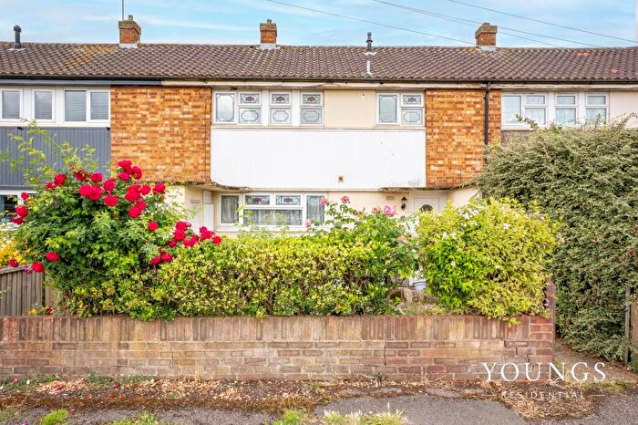 3 Bedroom Terraced House For Sale In Sycamore Close, Canvey Island, SS8