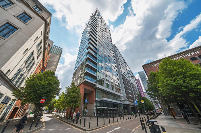 2 Bedroom Apartment For Sale In Watson Street, Manchester, Greater Manchester, M3