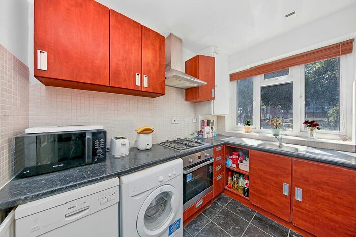 2 Bedroom Flat To Rent In New North Road, London, N1
