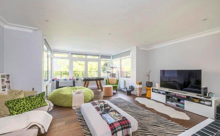 5 Bedroom Detached House To Rent In Harley Road, Primrose Hill, London, NW3