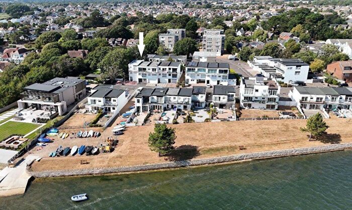 3 Bedroom End Of Terrace House For Sale In Close To Beach, Mudeford, BH23