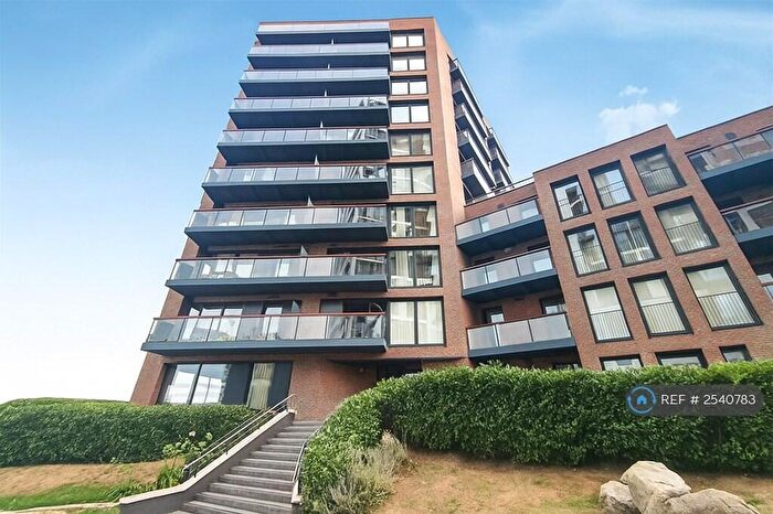 1 Bedroom Flat To Rent In Duke Of Wellington Avenue, London, SE18