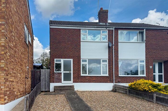 2 Bedroom Detached House To Rent In Clopton Gardens, Hadleigh, IP7