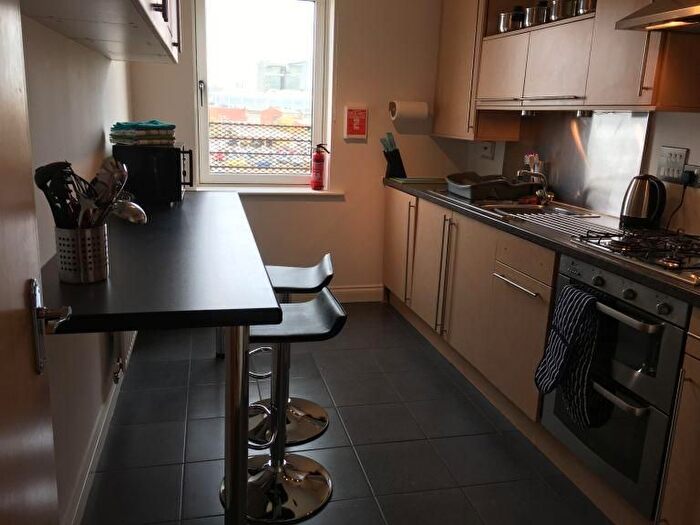 4 Bedroom Flat To Rent In Finnieston, Glasgow, G3