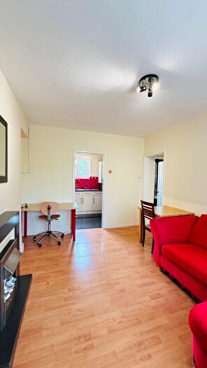 1 Bedroom Flat To Rent In Marriott Road, London, E15