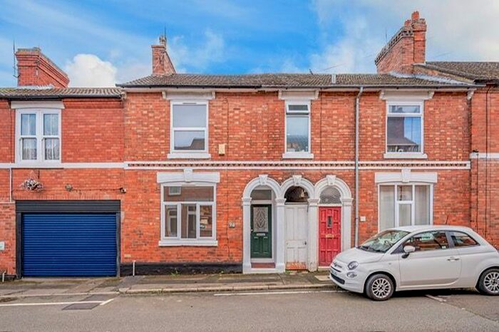 3 Bedroom Property To Rent In Princes Street, Kettering, NN16