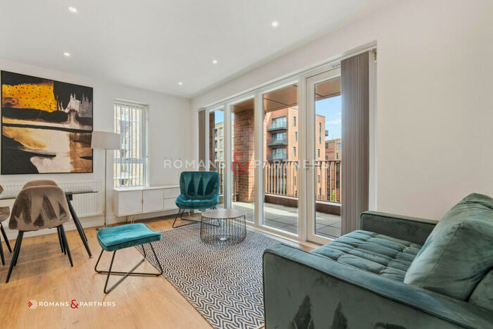 2 Bedroom Apartment To Rent In Mary Neuner Road, Clarendon, N8