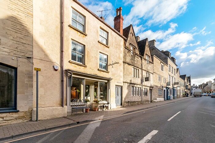4 Bedroom Town House To Rent In Long Street, Tetbury, Gloucestershire, GL8