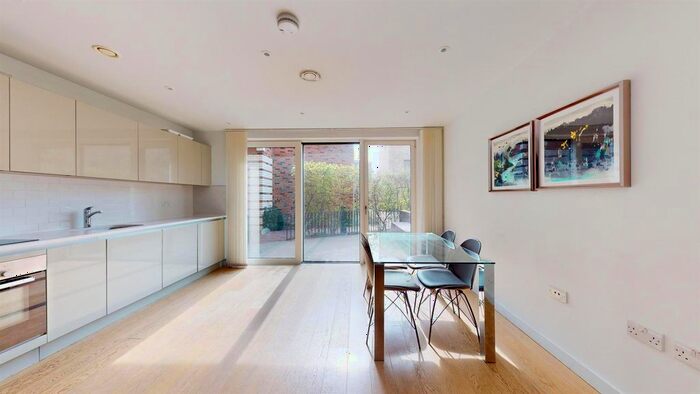 3 Bedroom Maisonette To Rent In Heygate Street, London, SE17