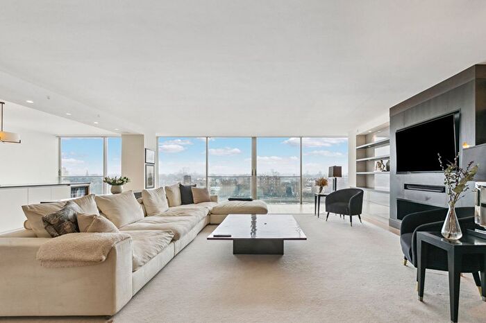 3 Bedroom Flat To Rent In Riverside One, Hester Road, SW11