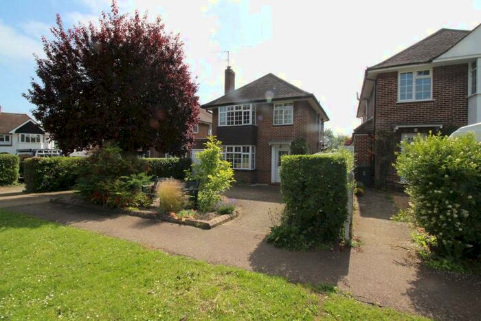 3 Bedroom Detached House To Rent In Sorrel Garth, Hitchin, SG4